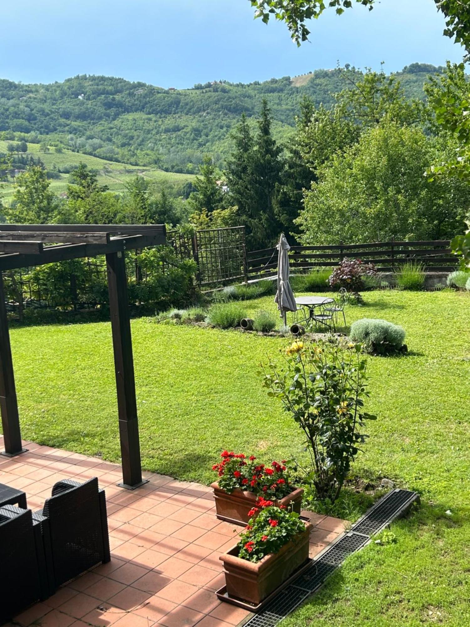 Cascina Ciosse B&B Grognardo Extérieur photo